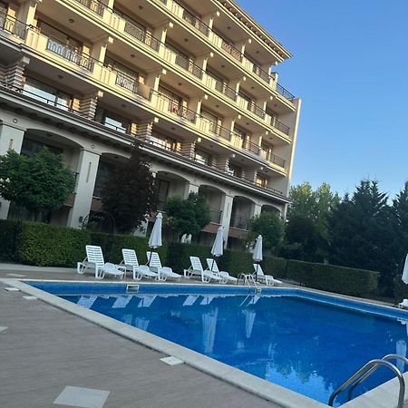 U-Dacha Lägenhet Slăntjev Brjag Exteriör bild