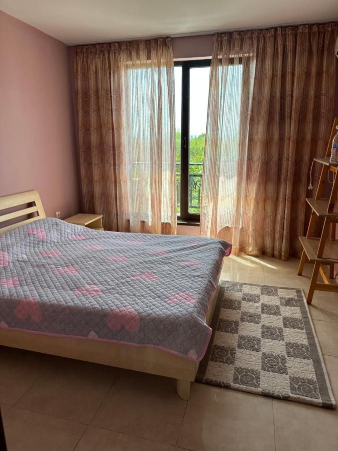U-Dacha Lägenhet Slăntjev Brjag Exteriör bild