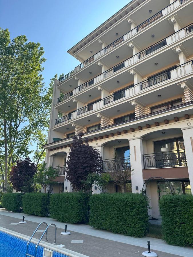 U-Dacha Lägenhet Slăntjev Brjag Exteriör bild